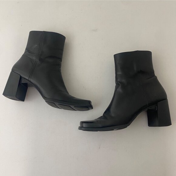 St. John's Bay Rae Square Toe Ankle Boots Shoes Black Y2K - Picture 2 of 10